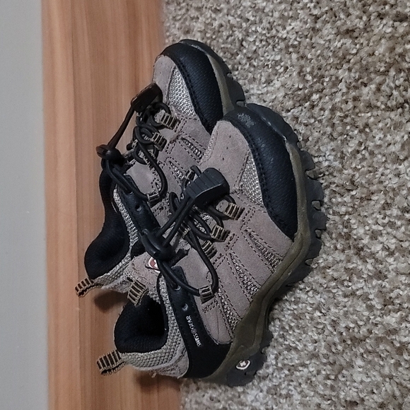 SwissGear Other - Baby Swiss Gear hiking shoes size 7